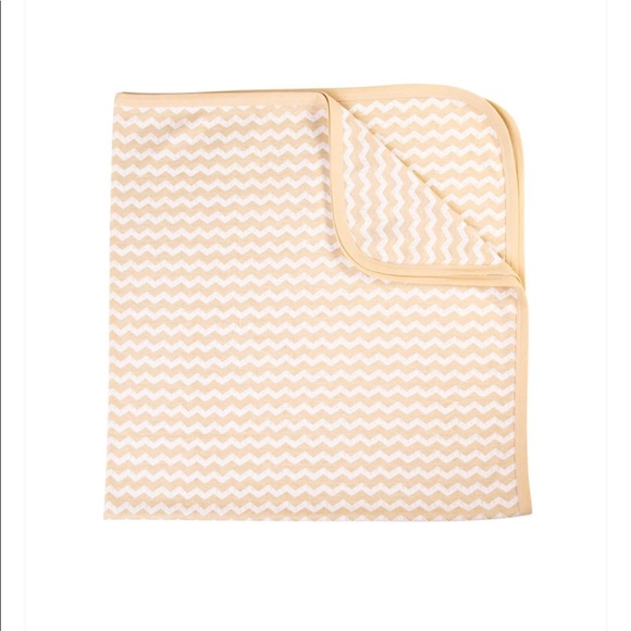 Beecotton Organics Chevron Pattern Swaddle Blanket - Picture 2 of 7
